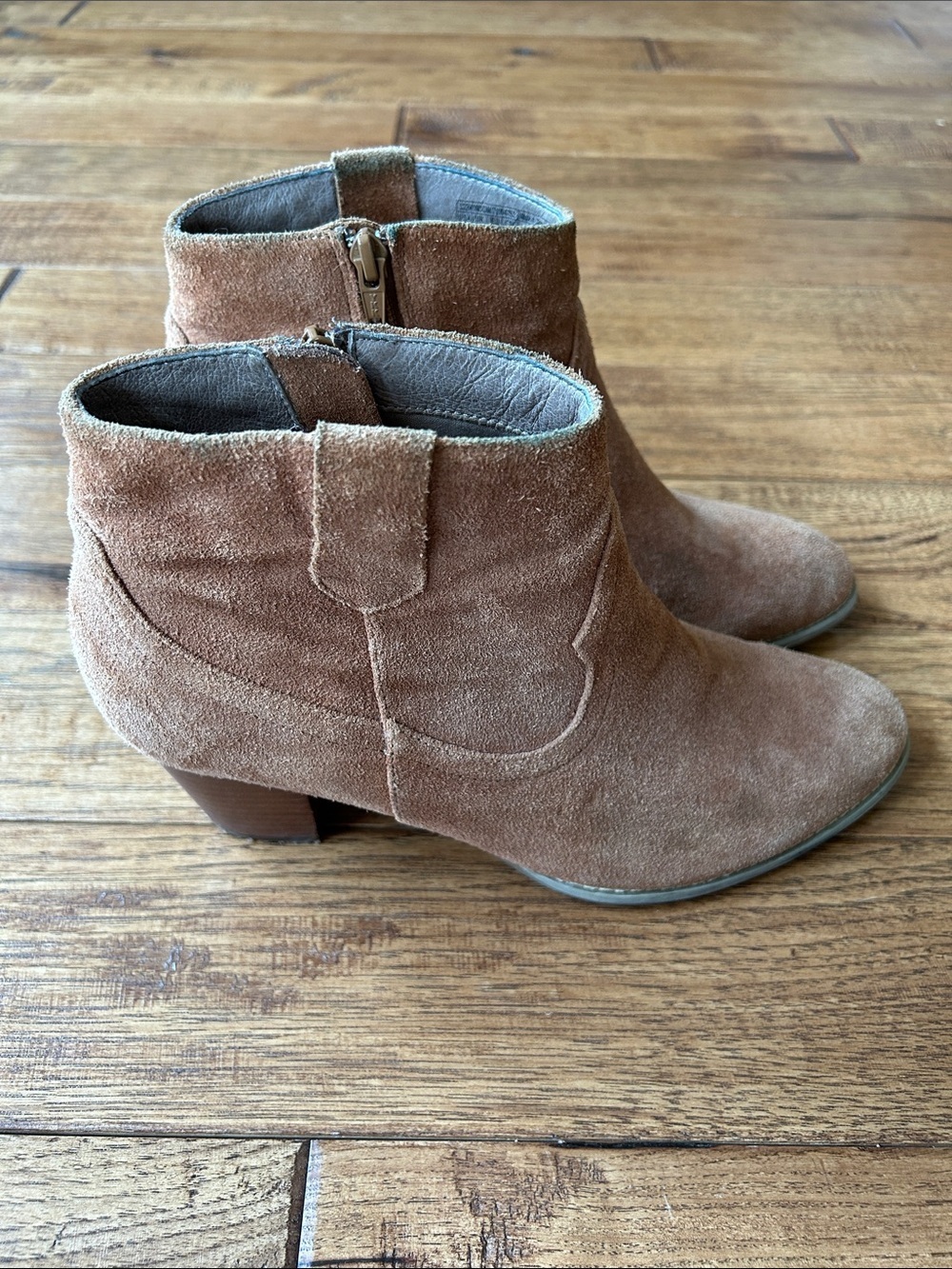 Vionic Windom Booties Ankle Boots Tan Light Brown Suede Leather Comfort Size 9.5